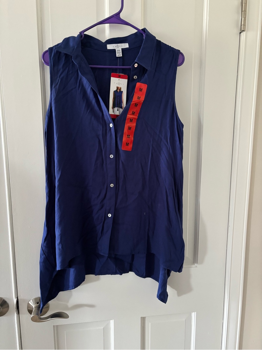 Fever Sleeveless Button-Front Navy Blue Blouse